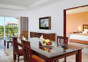 Caribbean beach resort condo with the Endless Luxury All Inclusive Plan.