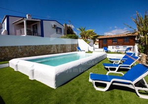 Casa Azul da Relva by AcasaDasCasas
