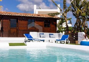 Casa Azul da Relva by AcasaDasCasas