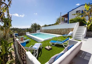 Casa Azul da Relva by AcasaDasCasas