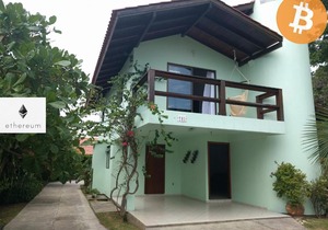 Casa em pequeno Condo na praia da Daniela.