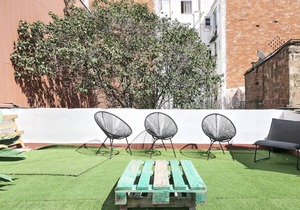 Casa Nanit Apt B near Camp Nou