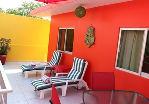 Casa Mar Y Sol Is Comfortable Secure With Pool. Close To Beach And Restaurant
