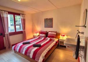 CASA UNO Heimeliges Chalet mitten in Spiez