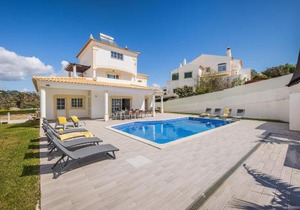 Casa Vela by OCvillas