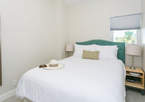 *🌴 Cayman Reef 57 COMPLETELY RENOVATED! 3 King Beds Granite Stainless Modern