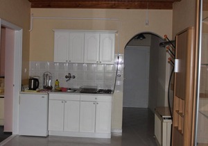 Cedar Apartment 4 - One Bedroom Apartment, Sleeps 4