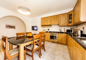 Central 3 Bedroom Entire Apartment Msida