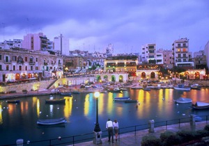 Central Apartment in St Julian's, Perfect for Families