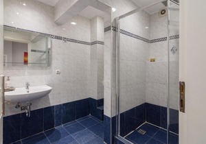 Central & Cozy Apartment In Athens 1B