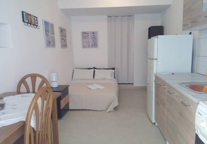 Central Studio On Poros