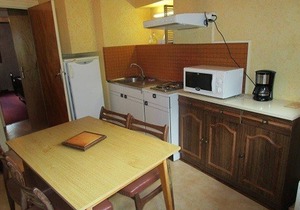 Centrally Located 2BR Apt with Free WiFi, Near Ski Lifts and Thermal Baths