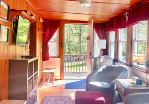CH Adorable cottage in Franconia minutes from Cannon, Franconia Notch! Fire Pit, wifi, laundry
