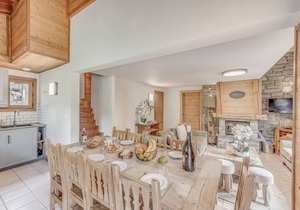 Chalet, 200m from ski slopes, view mountain, terrace, balcony, fireplace or stove, tv, ski locker