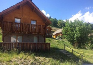 Chalet en bois avec 3 chambres à Pra Loup - FR-1-165A-47
