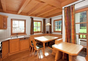 Chalet in Königsleiten near Ski Bus & Pool