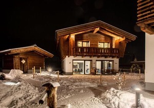 Chalet in Pinzgau near Ski Slopes & Sauna