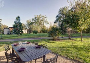 Chalets bord d'étang avec terrasse privée et équipements loisir, parfaits pour une escapade nature - FR-1-496-79