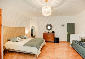 Chambre d'hôtes de la Cour - Provence Occitane