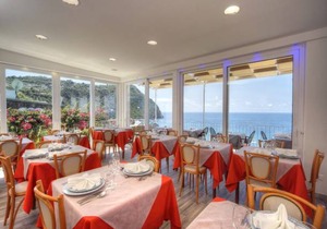 Chambre d'Hôtes ∙ 2 bedrooms ∙ 8 guests