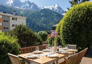 Chamois Apartment - an apartment that sleeps 8 guests in 4 bedrooms