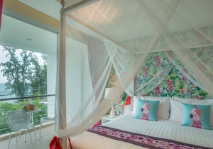 ❤️ Charmin Sea View Studio with Jacuzzi/Shower