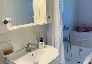 Charming 1-Bed Apartment in Porto Rafti