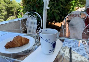 Charming 1-Bed Apartment in Porto Rafti