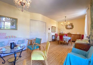 Charming 5-Room Duplex in Central La Baule, Terrace, Parking, Near Beach