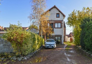 Charming and calm flat with parking at the heart of Béthune - Welkeys