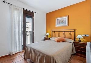 Charming Apartment in Gudar with Terrace