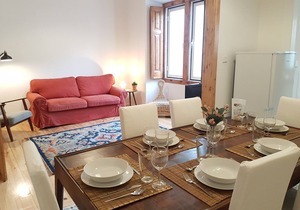 Charming & Central Apartment in Traditional Chalet