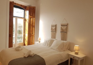 Charming & Central Apartment in Traditional Chalet