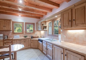 Charming chalet in Chamonix, 6 bedrooms, garden, parking, wifi