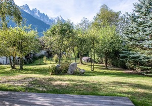 Charming chalet in Chamonix, 6 bedrooms, garden, parking, wifi