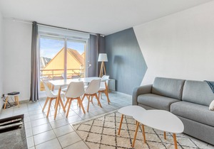 Charming flat with pool and parking in Touques nearby Deauville - Welkeys