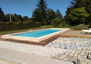 Charming Countryside Retreat with Heated Pool and Fireplace, Ideal for Nature Lovers!