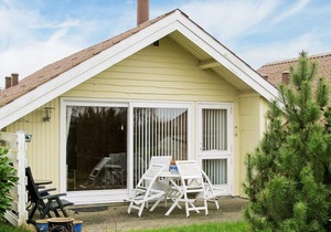 Charming Holiday Home in Askeby near Sea