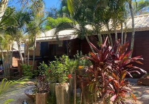 Charming House in Albion with Shared Pool