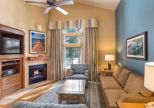 Charming Lodge-Style Resort with Something to do in Every Season!