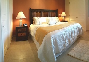 ** Charming Oceanfront Coral Baja Resort Condo With Great Sunrise Beach Views **