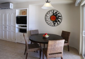 ** Charming Oceanfront Coral Baja Resort Condo With Great Sunrise Beach Views **