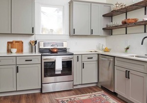 Charming Spacious Victorian Home Close to Downtown