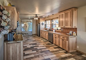Charming Texas Home w/Stunning Canyon Views!