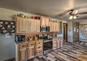 Charming Texas Home w/Stunning Canyon Views!