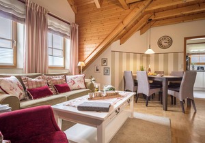 Charming Vacation Apartment 5 on "Trostelhof" with Balcony
