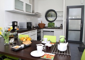 Charming villa, 2 bedrooms 300m from the beach of Kerhornou!