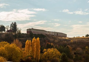 Coast Hilltop Inn