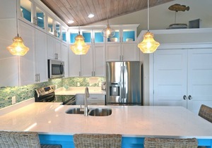 Coastal Chic with Premium Internet at Studio 589!