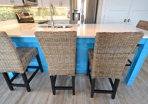 Coastal Chic with Premium Internet at Studio 589!
